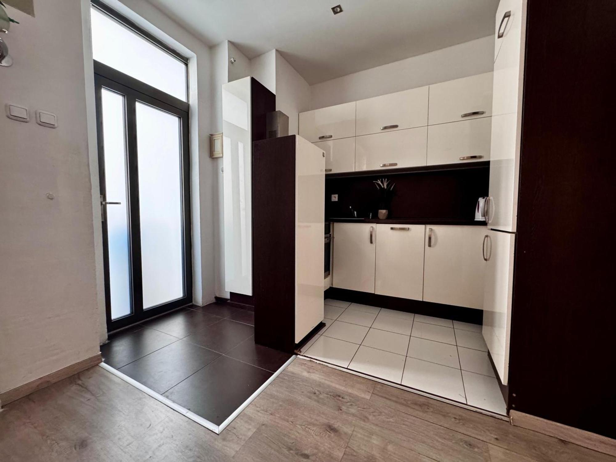 120 M2 Apartment In The Centre Of The Old Town Братислава Екстериор снимка