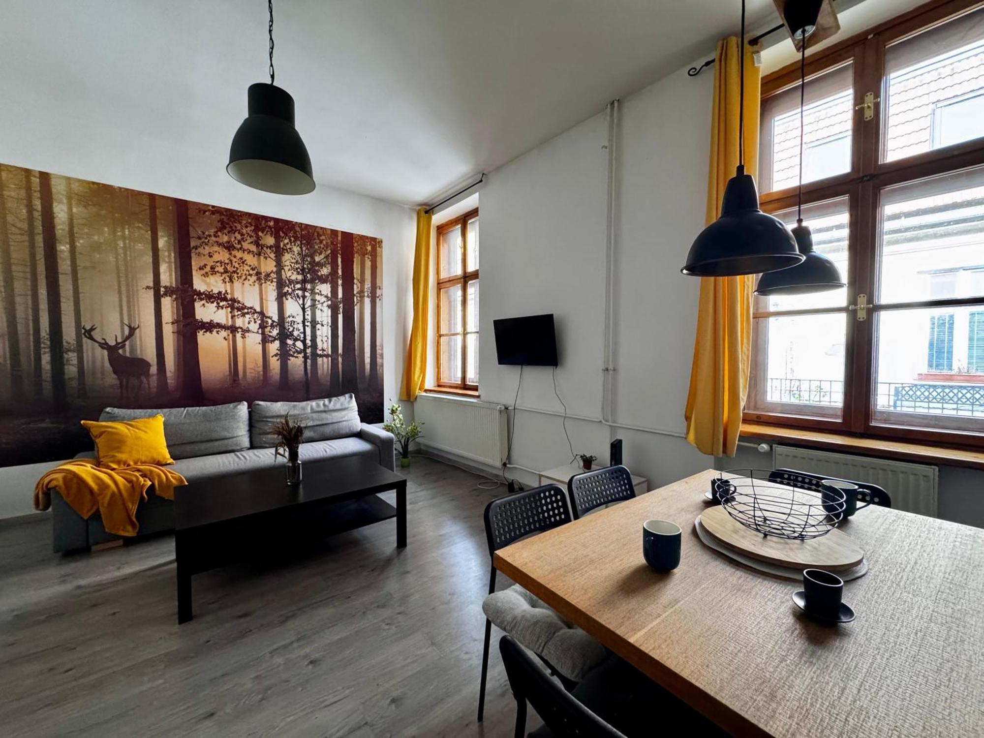 120 M2 Apartment In The Centre Of The Old Town Братислава Екстериор снимка